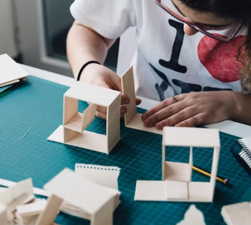 ART ROOM-CLASSE D'ARTE POMERIDIANA