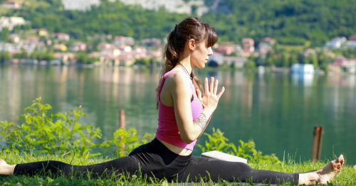 Corso di Vinyasa Yoga - Adulti